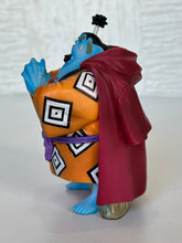 Cargar imagen en el visor de la galería, One Piece - Jinbei - Trading Figure
