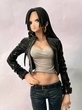 Cargar imagen en el visor de la galería, One Piece - Boa Hancock - Jeans Freak (Vol. 7)
