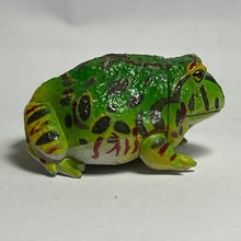 Cargar imagen en el visor de la galería, Bell's Horned Frog - Trading Figure - Miniature - 039 P20-A
