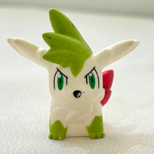 Cargar imagen en el visor de la galería, Gekijouban Pocket Monsters Diamond &amp; Pearl Giratina to Sora no Hanataba Shaymin - Shaymin - Pokémon Kids D&amp;P 8 - Sky Form
