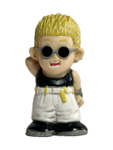 Cargar imagen en el visor de la galería, Dr Slump - Soramame Tarou - Finger Puppet
