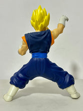 Cargar imagen en el visor de la galería, Dragon Ball Z - Vegito SSJ - Sofubi Vinyl DX
