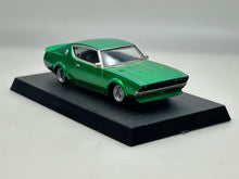 Cargar imagen en el visor de la galería, 1:64 Nissan Skyline Kenmeri 2Dr 1973 (C110) Metallic Green - Model Car
