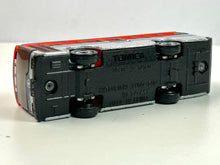 Load image into Gallery viewer, Tomica 1/130 Mitsubishi Fuso Aero Star Niigata Kotsu Route Bus (Silver x Red)
