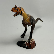 Cargar imagen en el visor de la galería, Carnotaurus - Trading Figure - Miniature (05B)
