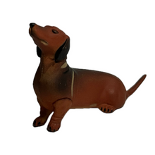 Cargar imagen en el visor de la galería, Dachshund - Trading Figure - Miniature - 67 P31B
