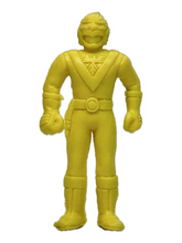 Cargar imagen en el visor de la galería, Choujuu Sentai Liveman - Red Falcon - Eraser Figure - Keshigomu - Yellow
