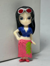 Cargar imagen en el visor de la galería, One Piece - Nico Robin - WCF Strap
