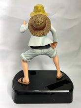 Cargar imagen en el visor de la galería, One Piece Film Gold - Monkey D. Luffy - Holder Stand
