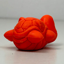 Cargar imagen en el visor de la galería, Super Mario Bros. - Nokonoko / Koopas - Eraser / Keshigomu - Orange ver.
