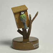 Cargar imagen en el visor de la galería, Japanese Tit (Parus major) - Mini Figure - Bottle Cap

