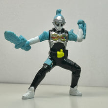 Cargar imagen en el visor de la galería, Kamen Rider Ex-Aid - Kamen Rider Brave - Movable Figure - Happy Set
