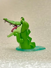 Cargar imagen en el visor de la galería, Peter Pan - Tick Tock the Crocodile - Disney Choco Party Part 2 - Trading Figure (037)
