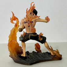 Cargar imagen en el visor de la galería, One Piece - Portgas D. Ace - DXF Figure - Brotherhood II
