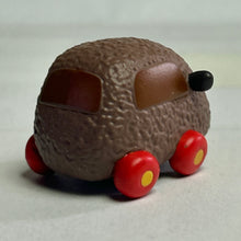 Cargar imagen en el visor de la galería, Teddy - Mini Car - PUI PUI Molcar line up
