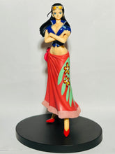 Load image into Gallery viewer, One Piece - Nico Robin - DX Figure - The Grandline Lady (Vol. 2) - 4
