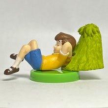 Cargar imagen en el visor de la galería, Winnie the Pooh - Christopher Robin - Trading Figure - Choco Egg (124)
