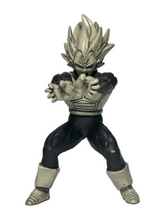 Cargar imagen en el visor de la galería, Dragon Ball Z - Vegeta SSJ - Trading Figure - SHF6 - Mono ver.
