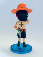 Cargar imagen en el visor de la galería, One Piece - Portgas D. Ace - OP World Collectable Figure vol.32 - WCF
