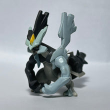 Cargar imagen en el visor de la galería, Pokémon - Black Kyurem - Figure Keychain
