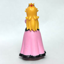 Cargar imagen en el visor de la galería, Super Mario Brothers - Princess Peach - Trading Figure - Choco Egg
