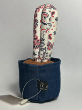 Cargar imagen en el visor de la galería, R4T Cactus Doll - S Size
