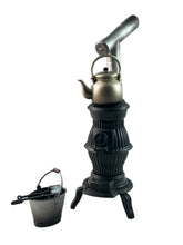 Cargar imagen en el visor de la galería, Daruma Stove - Miniature - Trading Figure
