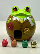 Cargar imagen en el visor de la galería, Frog Style - Salaryman Frog - Gashapon Frog Fortune Telling
