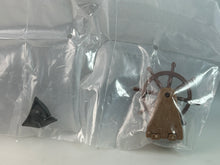 Load image into Gallery viewer, Capsule Q Museum Skull Man Plus Pirate Edition - Captain ver.
