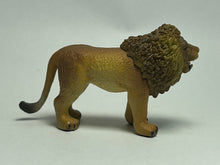 Load image into Gallery viewer, Lion Family (A) - Trading Figure - Miniature (8)

