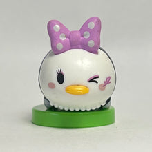 Cargar imagen en el visor de la galería, Disney Tsum Tsum - Daisy Duck - Trading Figure - Choco Egg (7)
