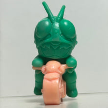 Cargar imagen en el visor de la galería, Kamen Rider 1 &amp; Cyclone - Eraser Figure - Keshigomu
