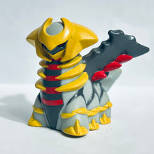 Cargar imagen en el visor de la galería, Gekijouban Pocket Monsters Diamond &amp; Pearl Arceus Choukoku no Jikuu e - Giratina - Pokémon Kids Movies 2009
