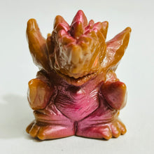 Cargar imagen en el visor de la galería, Ultraman Dyna - Neo Darambia - Finger Puppet - Kaiju - Monster - SD Figure
