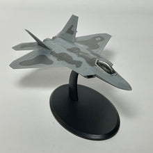 Load image into Gallery viewer, Lockheed Martin F-22 Raptor - Miniature (7)
