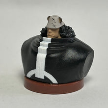 Cargar imagen en el visor de la galería, One Piece - Bartholomew Kuma - Trading Figure - Choco Egg (15)
