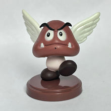 Cargar imagen en el visor de la galería, New Super Mario Bros. U - Patakuribou / Paragoomba - Trading Figure - Choco Egg
