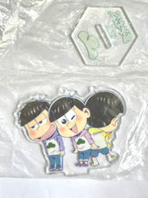 Load image into Gallery viewer, Osomatsu-san - Ichimatsu, Matsuno Jyushimatsu &amp; Todomatsu - Chiraris - Standing Acrylic Keychain
