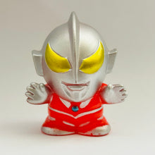 Cargar imagen en el visor de la galería, Ultra Galaxy Legend Gaiden: Ultraman Zero vs. Darklops Zero - Imit-Ultraman - Finger Puppet - SD Figure (2)
