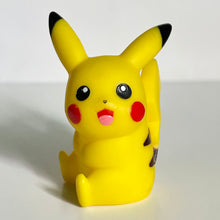 Cargar imagen en el visor de la galería, Pocket Monsters Diamond &amp; Pearl - Pikachu - Finger Puppet
