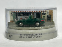 Cargar imagen en el visor de la galería, Mazda Eunos Roadster (Dark Green) - Diorama Miniature Car
