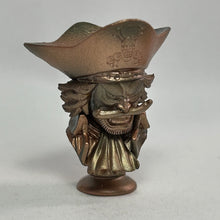 Cargar imagen en el visor de la galería, One Piece - Gol D. Roger - Desktop Figure
