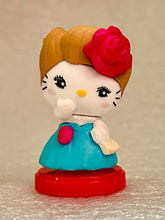 Cargar imagen en el visor de la galería, Choco Egg Hello Kitty Collaboration Plus - Trading Figure - Dewi Fujin ver. (12)
