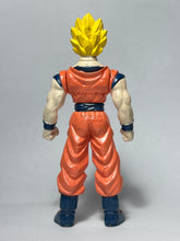 Cargar imagen en el visor de la galería, Dragon Ball Z - Son Goku SSJ - Trading Figure
