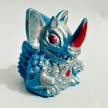 Cargar imagen en el visor de la galería, Ultraman Taro - Tyrant - Finger Puppet - Kaiju - Monster - SD Figure
