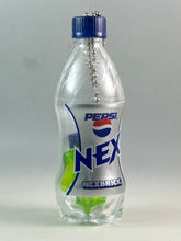 Cargar imagen en el visor de la galería, Pepsi Nex - &quot;Nexbrick&quot; - Bottle Capsule Collection Mascot - Green
