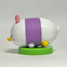 Cargar imagen en el visor de la galería, Disney Tsum Tsum - Daisy Duck - Trading Figure - Choco Egg (4)
