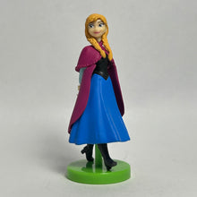 Cargar imagen en el visor de la galería, Frozen - Anna - Trading Figure - Choco Egg (38)
