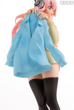 Load image into Gallery viewer, SoniComi (Super Sonico) - Sonico - Seikatsu Micchaku Shuzai Special Figure - Clothes Changing Time ver.

