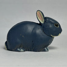 Cargar imagen en el visor de la galería, Netherland Dwarf rabbit - Trading Figure - Miniature - 022 P11-B
